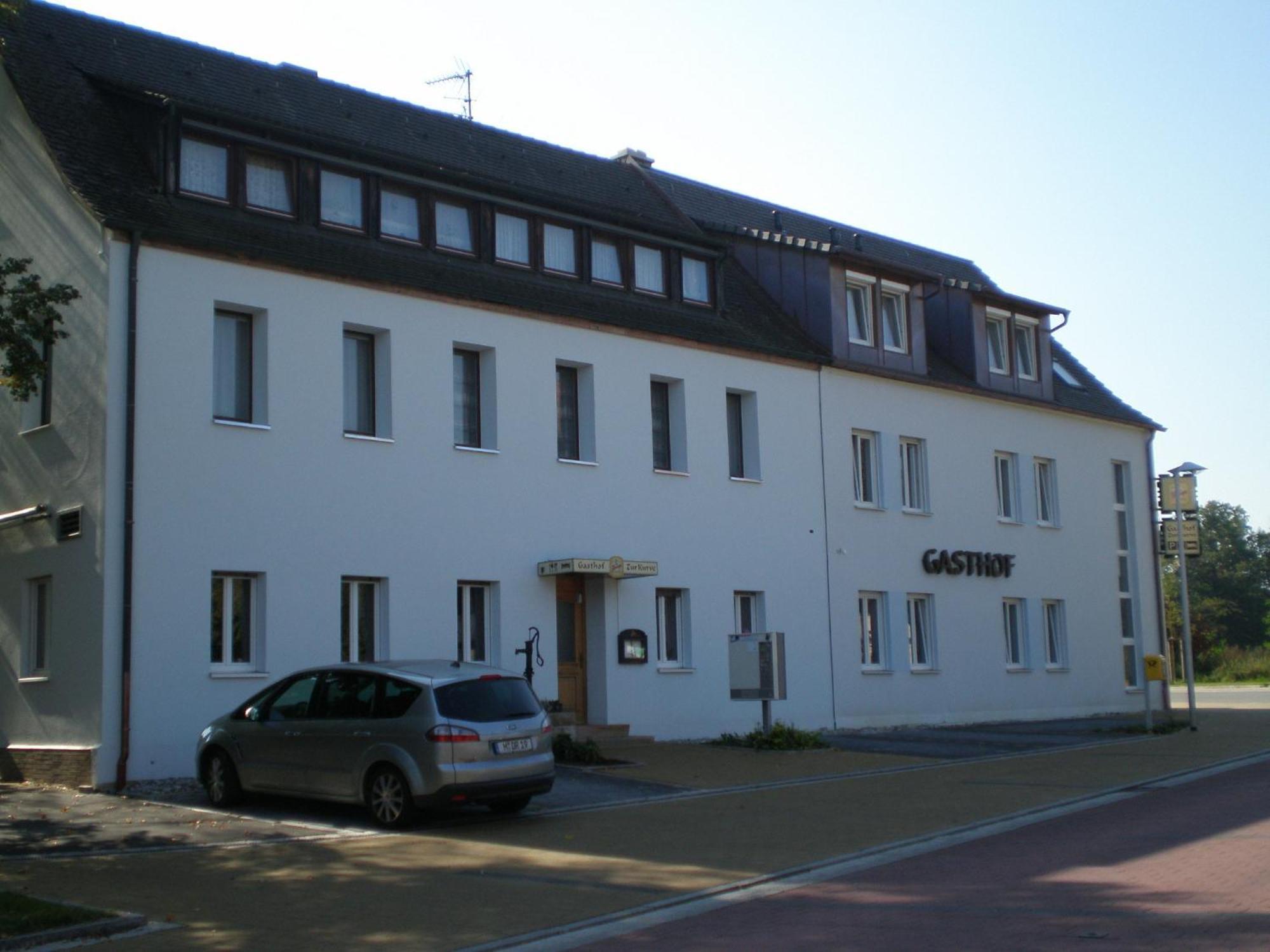 Hotel Gastehaus Zur Kurve Zirndorf Exterior foto