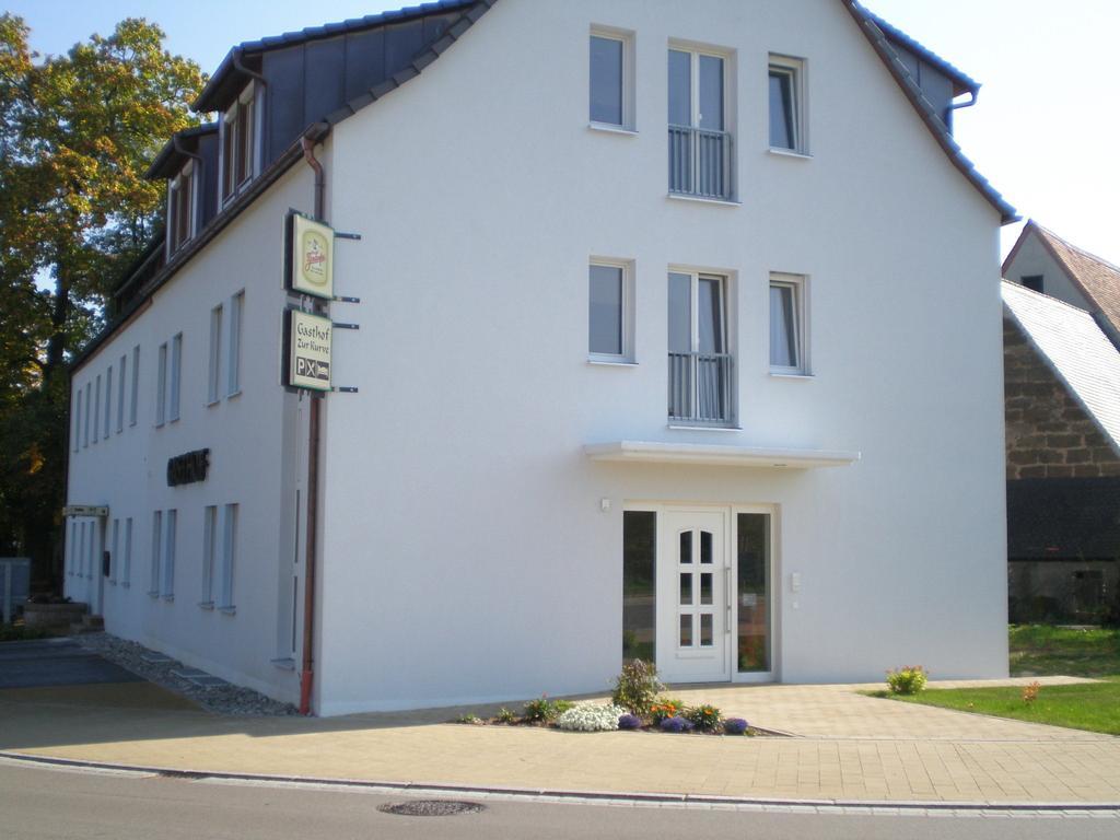 Hotel Gastehaus Zur Kurve Zirndorf Exterior foto